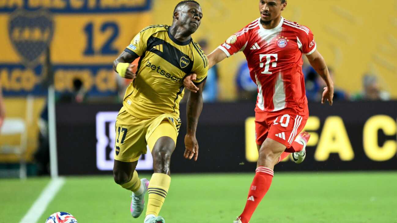 FC Bayern: Neuer bedauert Sané-Abschied