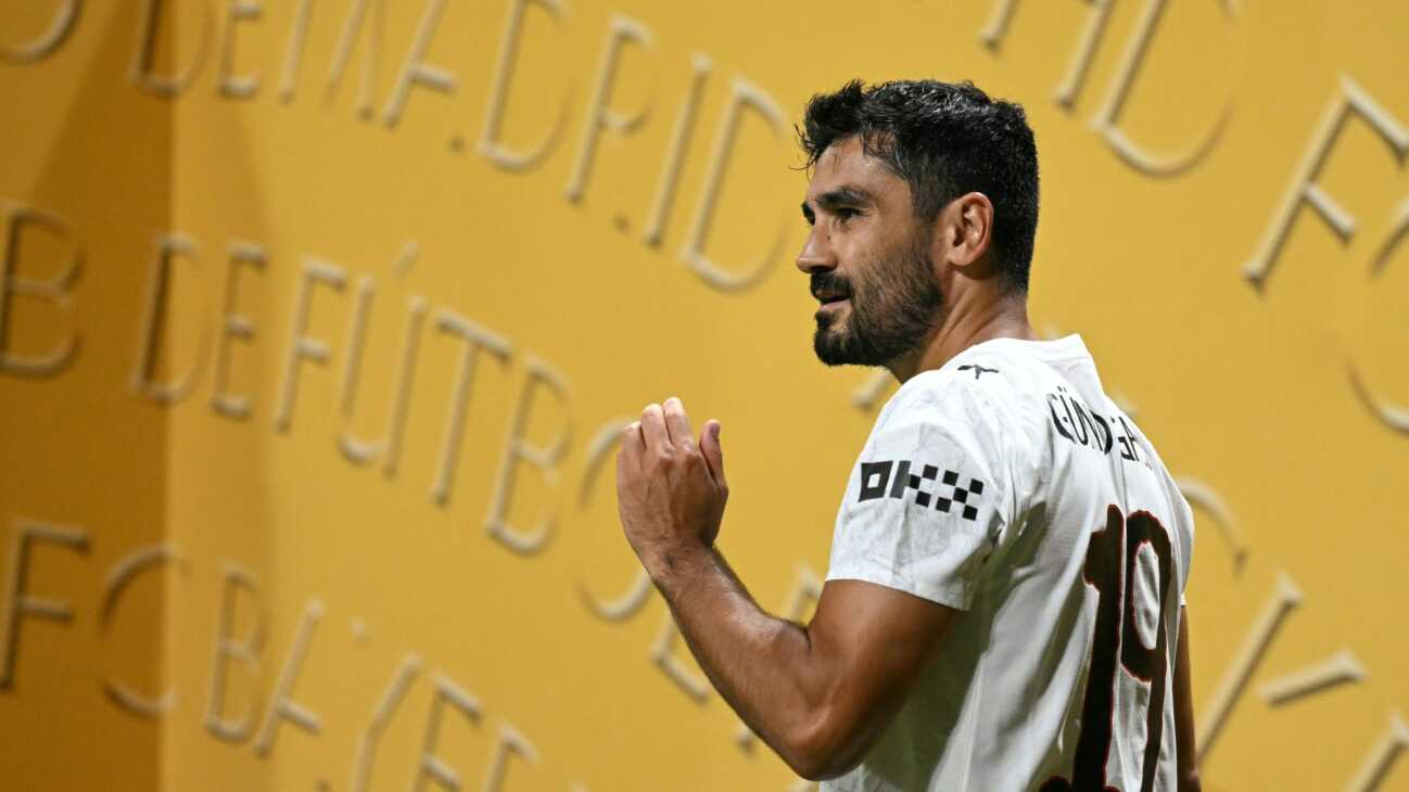 Gündogan-Doppelpack: City bei Klub-WM weiter