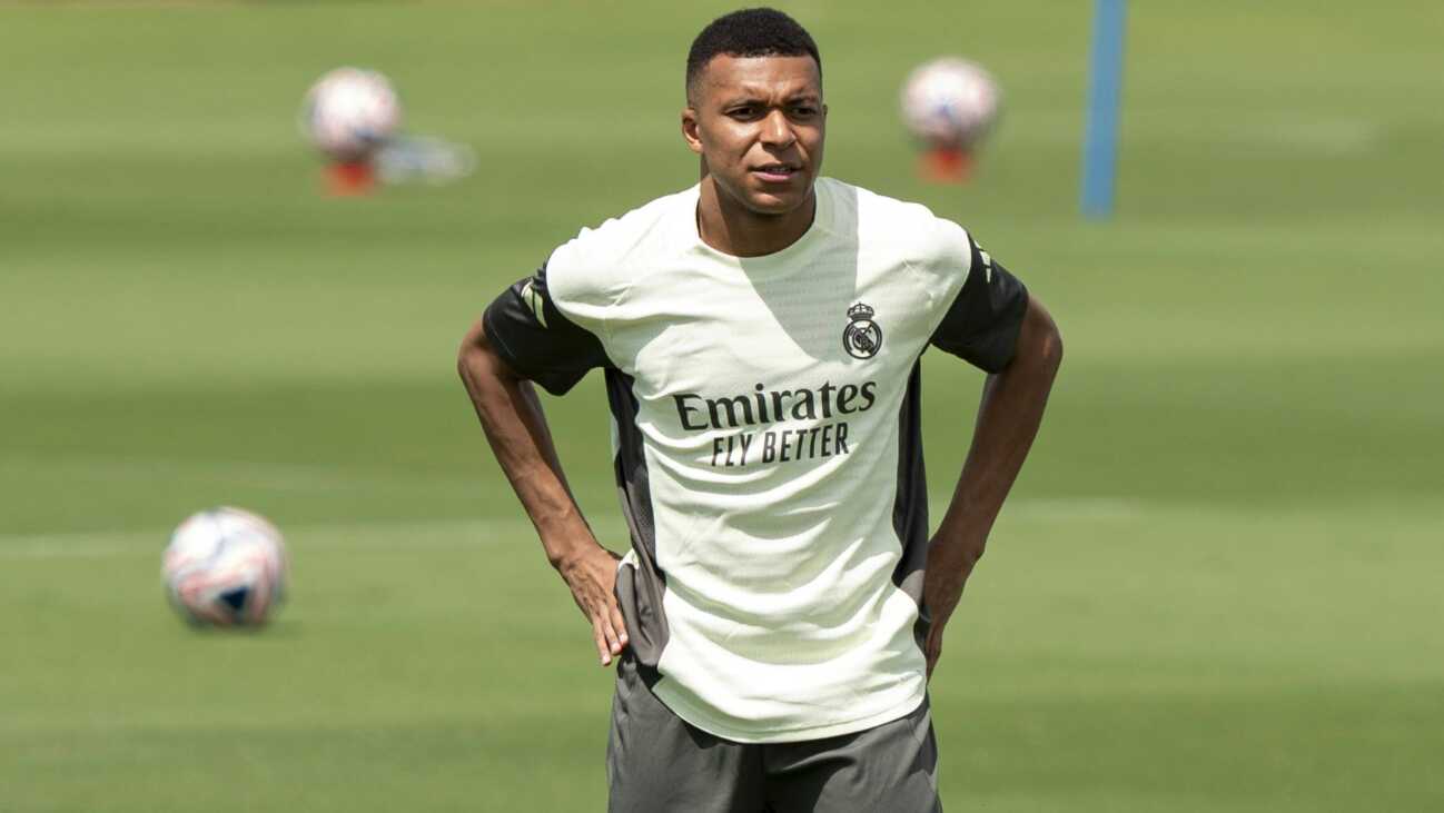 Mbappé zurück im Training - aber nicht im Kader