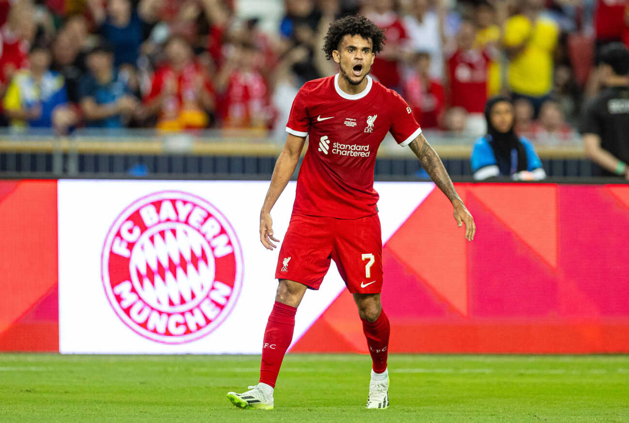 Football - Pre-Season - Liverpool FC v FC Bayern Munich SINGAPORE - Wednesday, August 2, 2023: Liverpool s Luis Diaz celebrates after scoring the third goal during a pre-season friendly match between Liverpool FC and FC Bayern Munich FC at the Singapore National Stadium. SINGAPORE Singapore National Stadium SINGAPORE SINGAPORE PUBLICATIONxNOTxINxUK Copyright: xPropagandaxPhotoxAgencyx P2023-08-02-Liverpool_Bayern-80