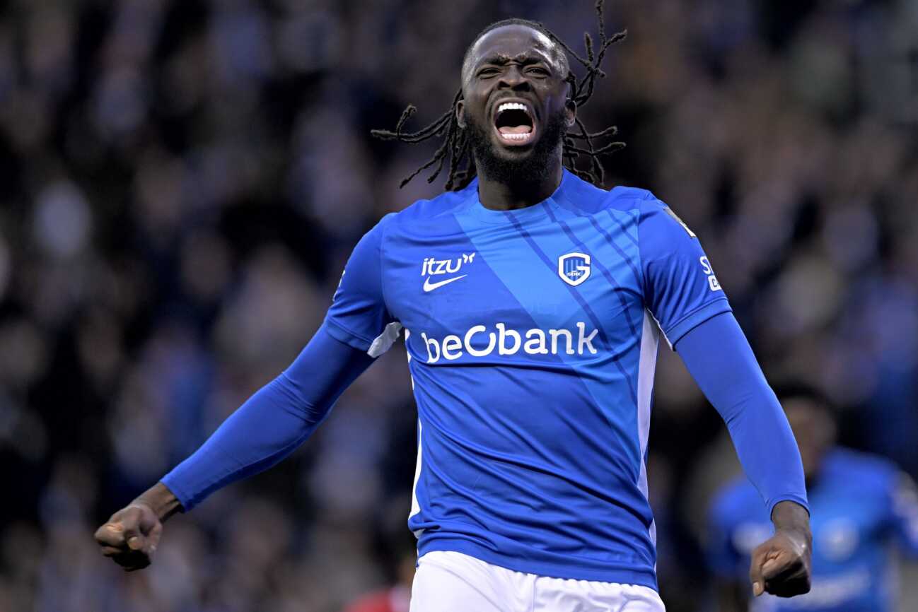 Sport Bilder des Tages KRC Genk v KAA Gent - Jupiler Pro League Champions Play-Off GENK, BELGIUM - MARCH 30 : Tolu Arokodare forward of KRC Genk celebrates scoring a goal during the Jupiler Pro League Champions Play-Off match between KRC Genk and KAA Gent on March 30, 2025 in Genk, Belgium, 30/03/2025 Genk Belgium PUBLICATIONxNOTxINxFRAxBEL Copyright: xSesx
