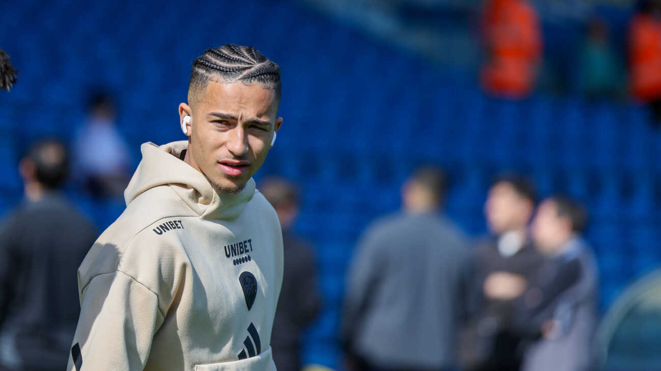 Leeds United v Preston North End EFL Sky Bet Championship 12 04 2025. Leeds United forward Mateo Joseph (19) arrives at the ground during the EFL Sky Bet Championship match between Leeds United and Preston North End at Elland Road, Leeds, England on 12 April 2025. Editorial use only DataCo restrictions apply See www.football-dataco.com , Copyright: xSimonxDaviesx PSI-21821-0002