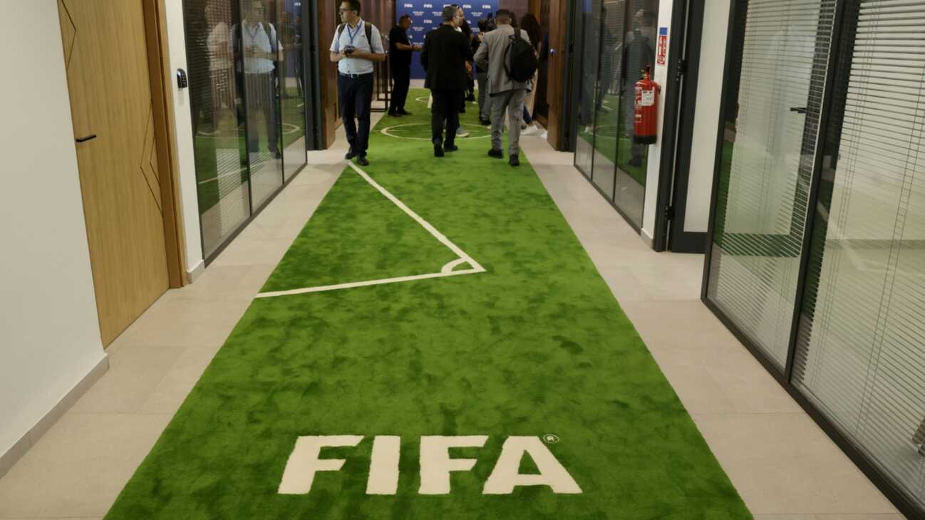Ton zwischen FIFA und FIFPro immer schärfer Ton zwischen FIFA und FIFPro immer schärfer