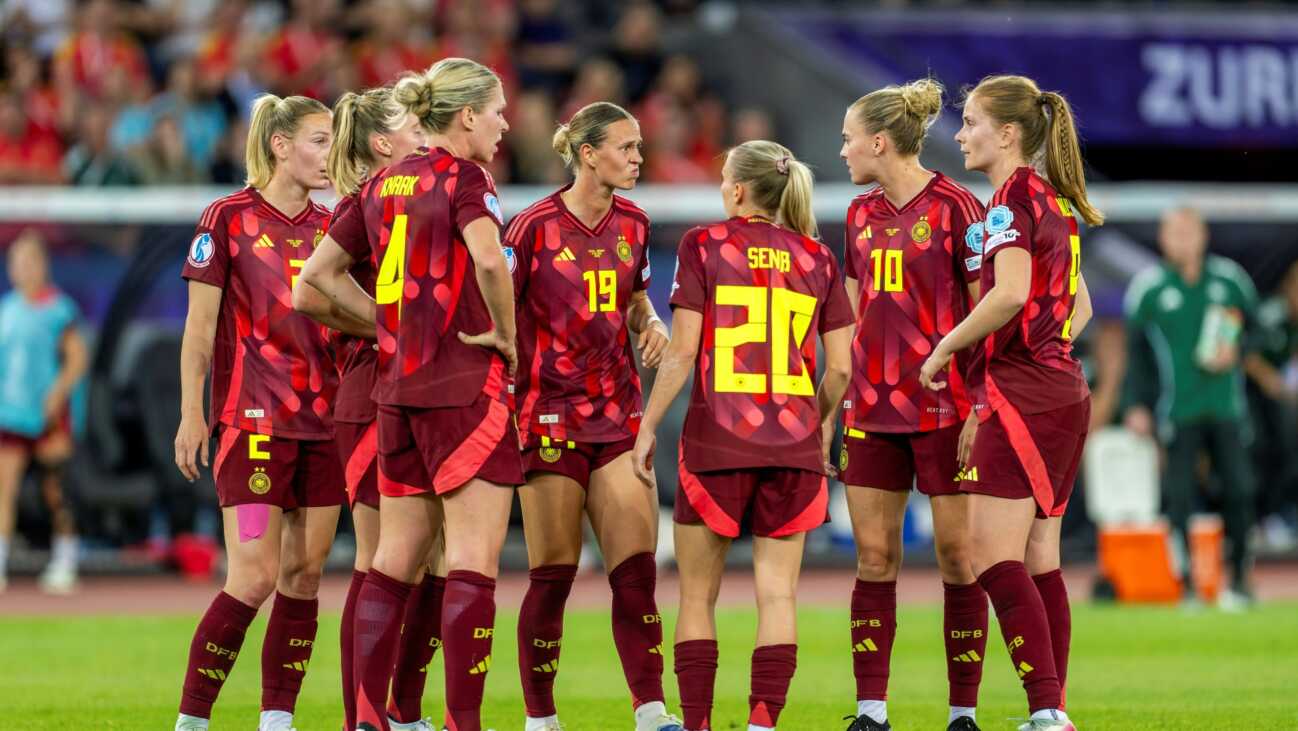 Reaktion auf EM-Pleite: DFB-Frauen legen Krisensitzung ein