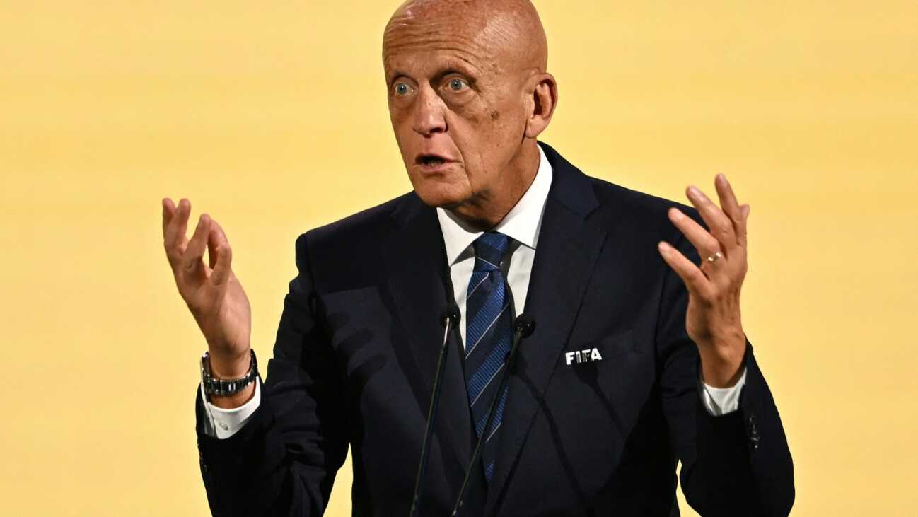 "Erfolgreich": Collina zufrieden mit Neuerungen bei Klub-WM "Erfolgreich": Collina zufrieden mit Neuerungen bei Klub-WM
