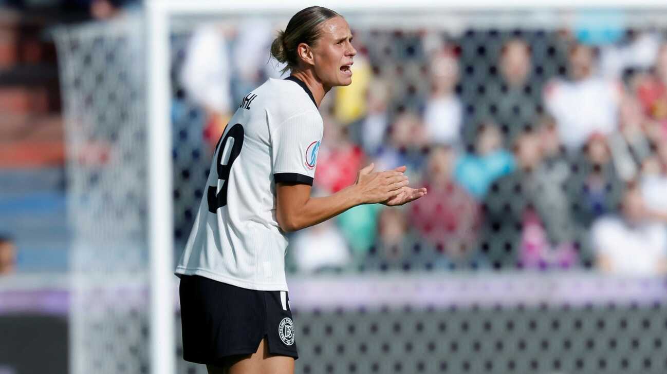 Bühl über DFB-Taktik: Keine Änderungen wären "naiv"