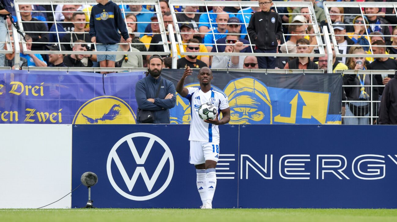 Antwi-Adjei bedankt sich für Solidarität nach Rassismus-Eklat