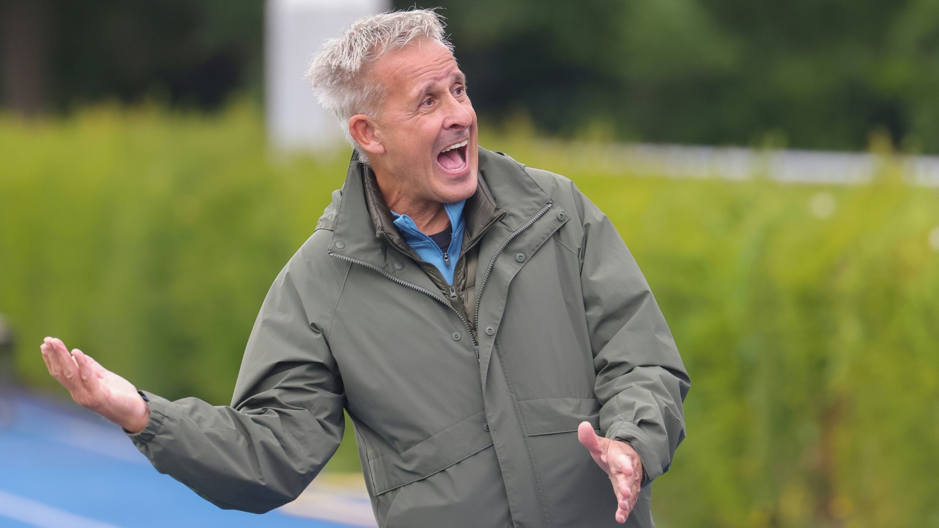 Littbarski: Köln "braucht keinen göttlichen Beistand" Littbarski: Köln "braucht keinen göttlichen Beistand"