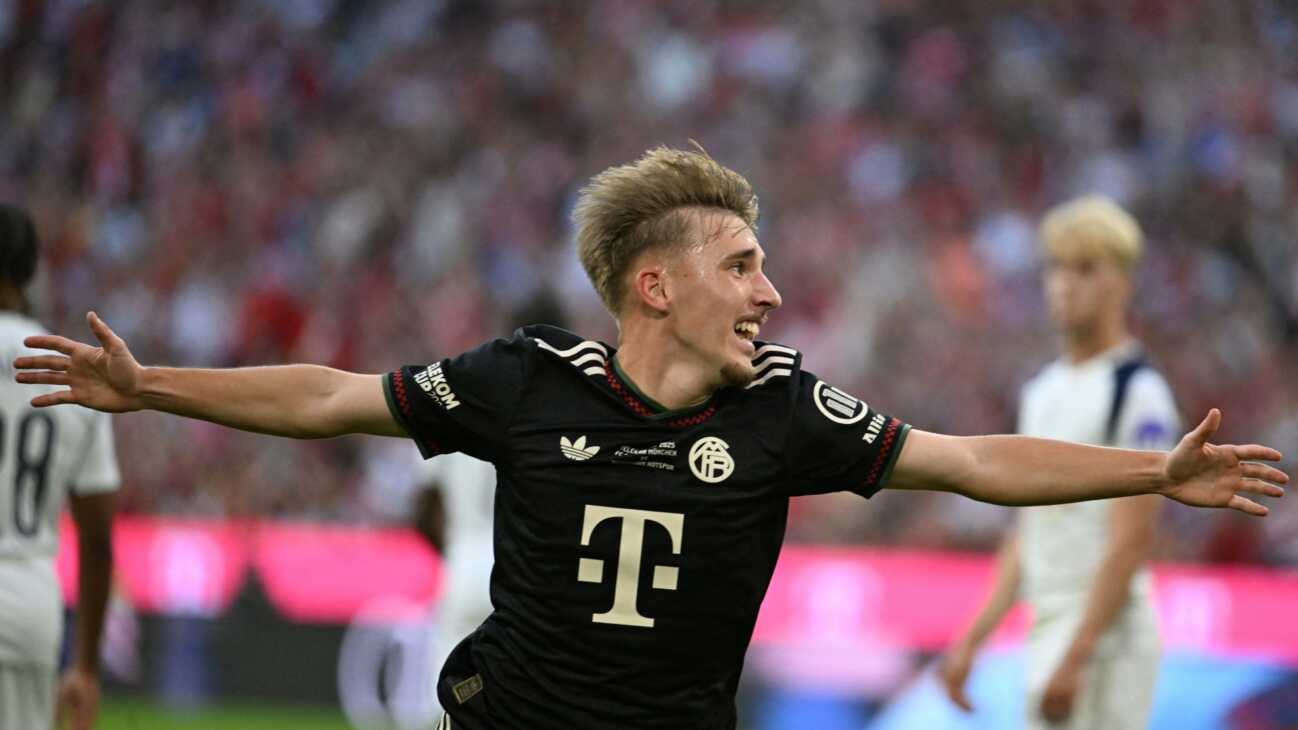 FC Bayern bindet Talente Karl und Mike