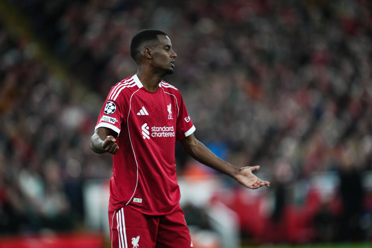 250917 Alexander Isak of Liverpool looks dejected during the Champions League football match between Liverpool and Atletico Madrid on September 17, 2025 in Liverpool. Photo: Bagu Blanco BILDBYRAN kod XY XY0075 fotboll football soccer fotball uefa champions league champions league liverpool atletico madrid bbeng depp *** 250917 Alexander Isak of Liverpool looks dejected during the Champions League football match between Liverpool and Atletico Madrid on September 17, 2025 in Liverpool Photo Bagu Blanco BILDBYRAN kod XY XY0075 fotboll football soccer fotball uefa champions league champions league liverpool atletico madrid bbeng depp PUBLICATIONxNOTxINxSWExNORxFINxDEN Copyright: BAGUxBLANCO BB250917ZC031