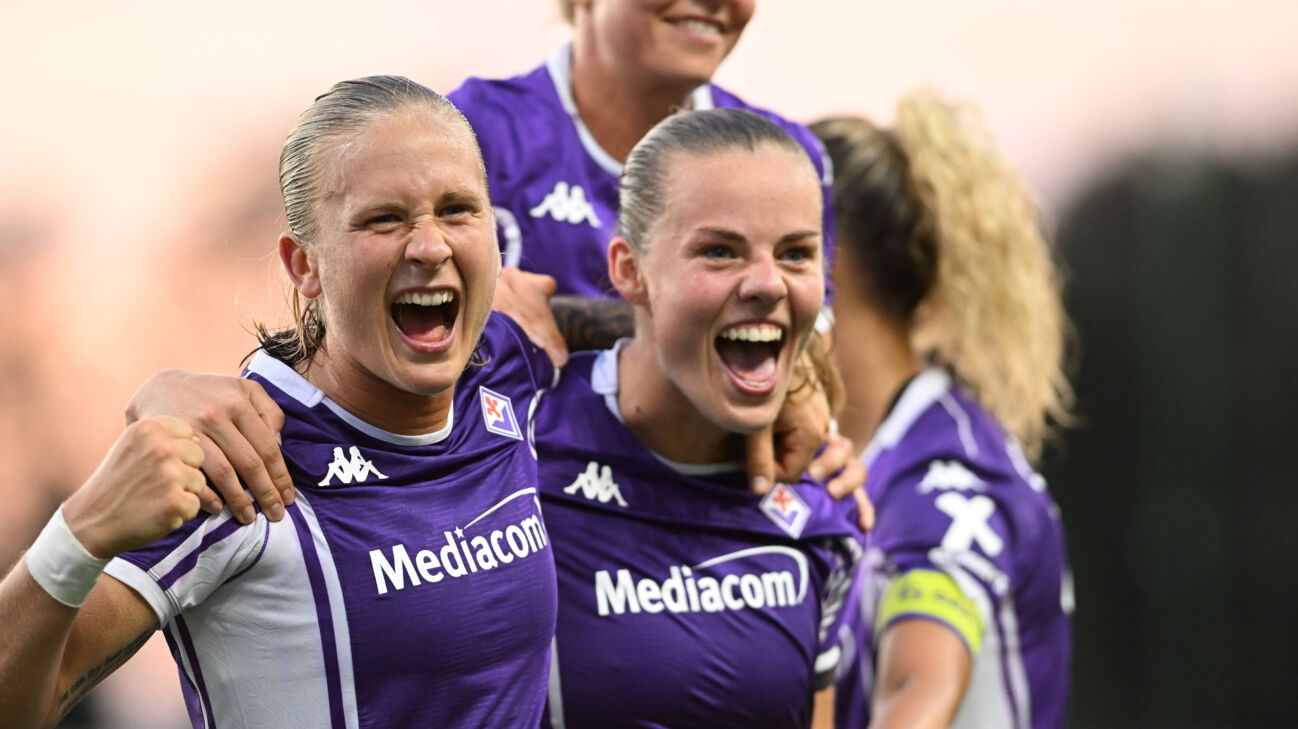 fiorentina-celebration-during-serie-a-1065468367 Fiorentina celebration during Serie A Women s Cup - ACF Fiorentina vs FC Como Women, Italian football Serie A Women match in Bagno a Ripoli (FI), Italy, August 23 2025 PUBLICATIONxNOTxINxITA Copyright: xFilippoxTomasi IPAxSportx xipa-agency.netx xx IPA_63064527 IPA_Agency_IPA63064527