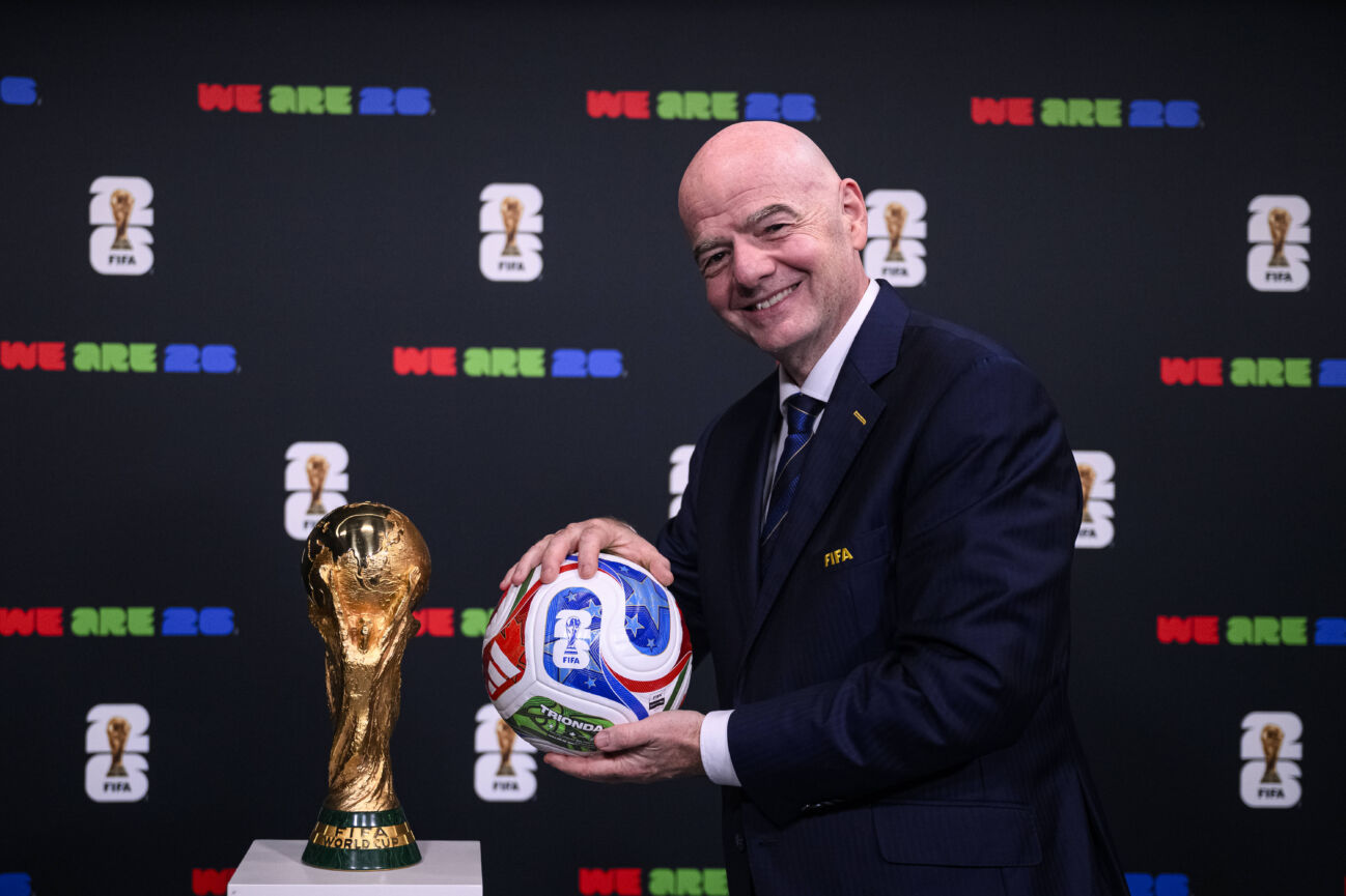 fifa-world-cup-wm-weltmeisterschaft-1067299069 FIFA World Cup, WM, Weltmeisterschaft, Fussball 2026 Official Match Ball Unveiled ZURICH, SWITZERLAND - OCTOBER 02: FIFA President Gianni Infantino unveils the FIFA World Cup 2026 Official Match Ball at the Home of FIFA on October 02, 2025 in Zurich, Switzerland., Credit:JMcS Avalon Switzerland, Zurich, Zurich, Conti Restaurant PUBLICATIONxNOTxINxUKxFRAxUSA Copyright: xJMcSx xAvalonx 1043073830