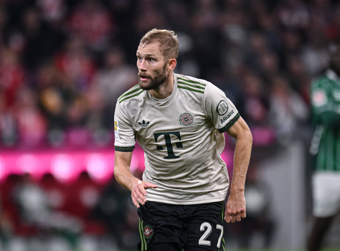 Fussball 1. Bundesliga Saison 2025/2026 5. Spieltag FC Bayern Muenchen - SV Werder Bremen 26.09.2025 Konrad Laimer FC Bayern Muenchen *** Soccer 1 Bundesliga Season 2025 2026 5 Matchday FC Bayern Muenchen SV Werder Bremen 26 09 2025 Konrad Laimer FC Bayern Muenchen