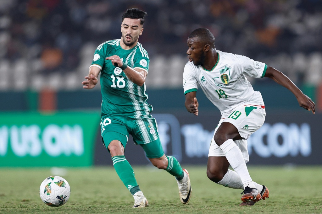 Dank Amoura-Doppelpack: Algerien löst WM-Ticket