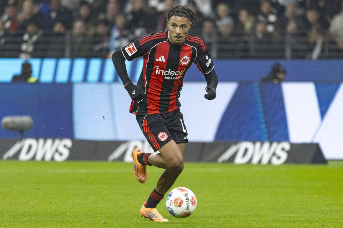 1. Fussball Bundesliga: Eintracht Frankfurt - 1. FSV Mainz 05, 09.11.2025 Jean Bahoya (Eintracht Frankfurt 19) am Ball, Freisteller, Portrait Porträt, Eintracht Frankfurt - 1. FSV Mainz 05, Frankfurt, Deutsche Bank Park, 9.11.2025 *** 1 Soccer Bundesliga Eintracht Frankfurt 1 FSV Mainz 05, 09 11 2025 Jean Bahoya Eintracht Frankfurt 19 on the ball, clipping, portrait portrait, Eintracht Frankfurt 1 FSV Mainz 05, Frankfurt, Deutsche Bank Park, 9 11 2025 Copyright: xBEAUTIFULxSPORTS Gawlikx