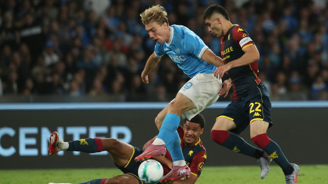 Neapel droht Verlust der Tabellenführung