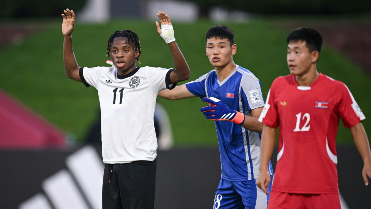 Titelverteidiger taumelt: U17 droht frühes WM-Aus