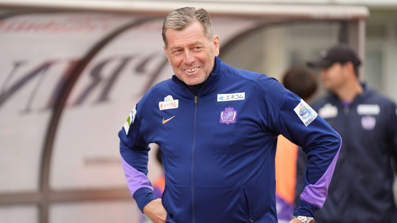 Skibbe bleibt in Japan und übernimmt Vissel Kobe